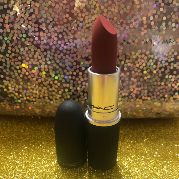 BNIB! MAC Powder Kiss Lipstick Dubonnet Buzz 926 - Picture 1 of 5